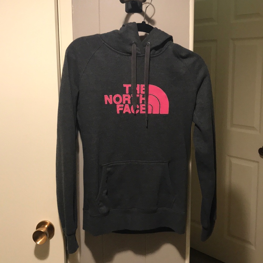 Women’s North Face hoodie